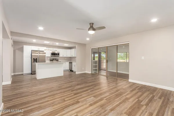 Property Slideshow image 2 of 27 | 481 e paseo chuparosas, Green Valley, AZ, 85614