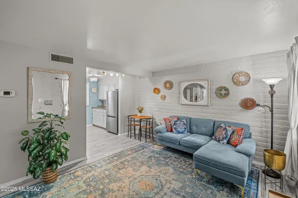 Property Slideshow image 3 of 30 | 381 s paseo lobo d, Green Valley, AZ, 85614