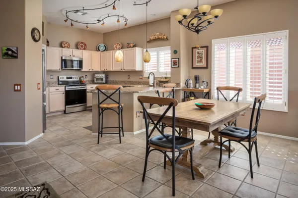 Property Slideshow image 3 of 34 | 5373 w winding desert dr, Marana, AZ, 85658