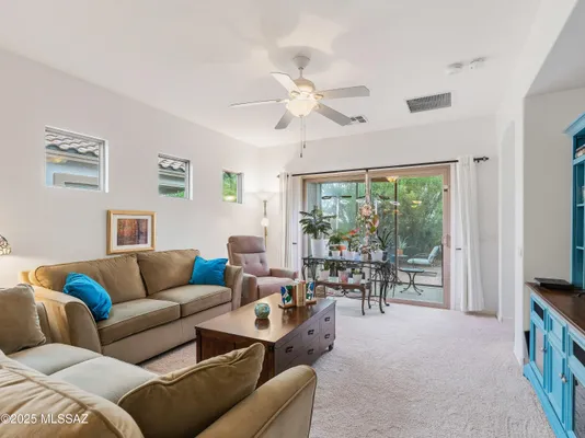 Property Slideshow image 3 of 45 | 237 w calle media luz, Sahuarita, AZ, 85629