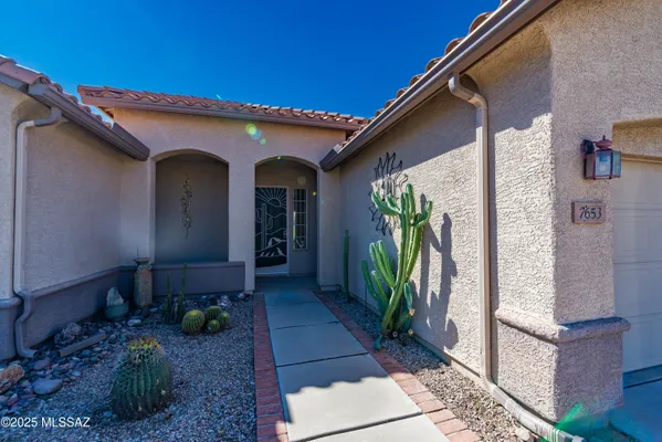 Property Slideshow image 2 of 33 | 7653 w starry night ln, Tucson, AZ, 85743