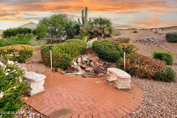 Property Slideshow image 2 of 50 | 345 w continental vista pl, Green Valley, AZ, 85614
