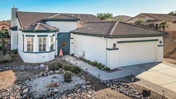 Property Slideshow image 2 of 50 | 963 w union bell dr, Green Valley, AZ, 85614