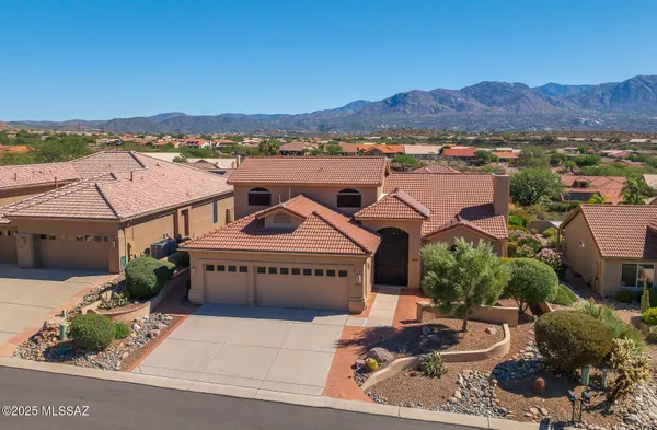Property Slideshow image 2 of 49 | 38113 s granite crest dr, Saddlebrooke, AZ, 85739