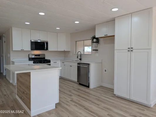 Property Slideshow image 3 of 43 | 42 w pinon dr, Green Valley, AZ, 85614