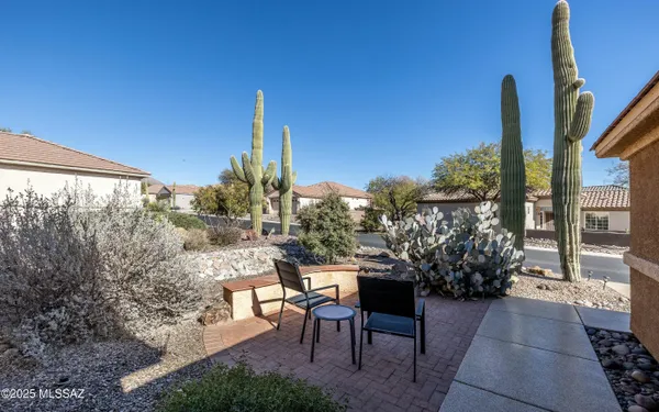 Property Slideshow image 2 of 35 | 12899 n eagle mesa pl, Marana, AZ, 85658