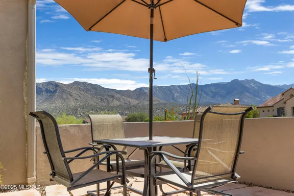 Property Slideshow image 3 of 50 | 66470 e peregrine pl, Tucson, AZ, 85739