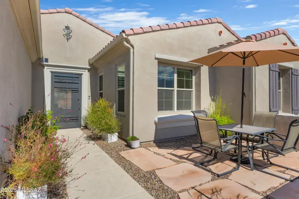 Property Slideshow image 2 of 50 | 66470 e peregrine pl, Tucson, AZ, 85739