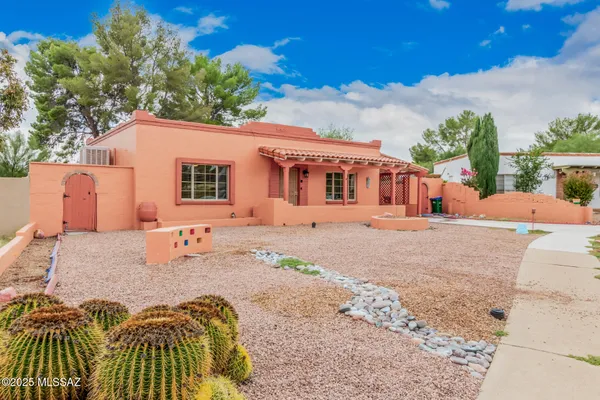 Property Slideshow image 3 of 30 | 116 e la soledad, Green Valley, AZ, 85614