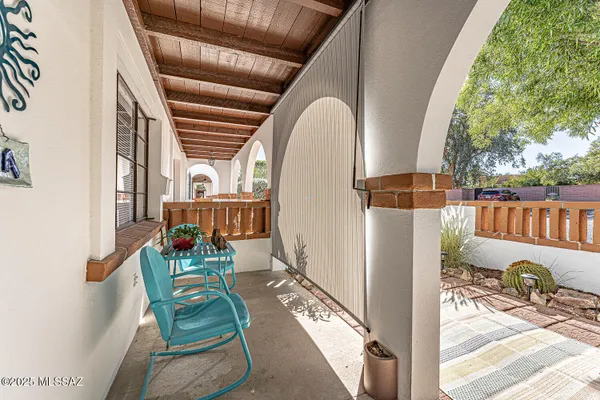 Property Slideshow image 2 of 25 | 329 s paseo tierra a, Green Valley, AZ, 85614