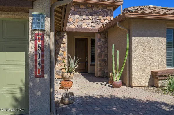 Property Slideshow image 3 of 41 | 514 n keyes rd, Green Valley, AZ, 85614