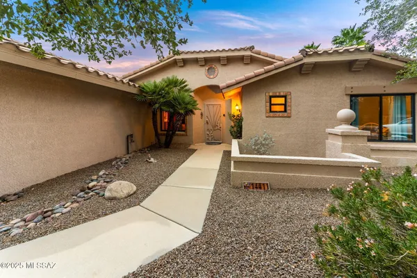 Property Slideshow image 3 of 19 | 14411 n sky trl, Oro Valley, AZ, 85755