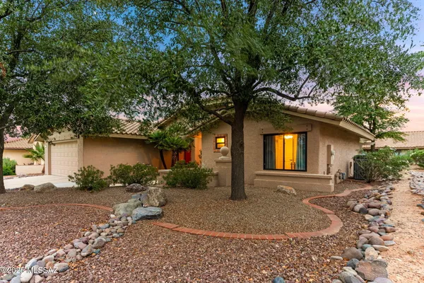 Property Slideshow image 2 of 19 | 14411 n sky trl, Oro Valley, AZ, 85755