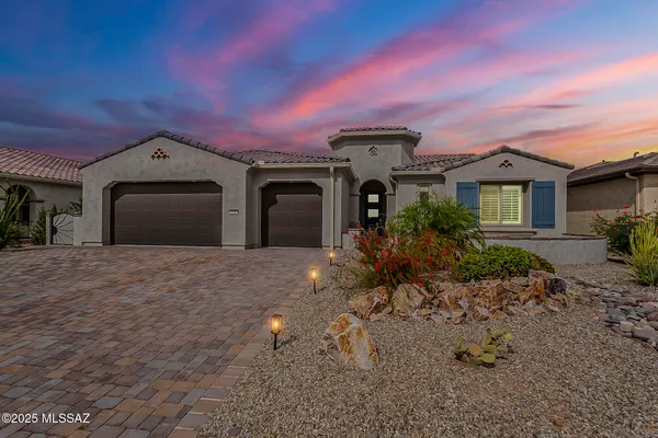 Property Slideshow image 2 of 51 | 2333 e copper valley way, Green Valley, AZ, 85614
