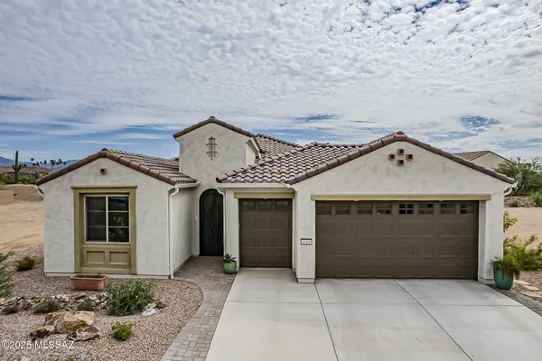 Property Slideshow image 2 of 48 | 1668 e comely ct, Green Valley, AZ, 85614