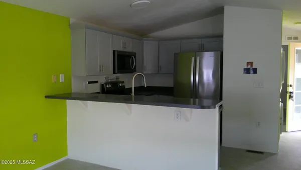 Property Slideshow image 3 of 9 | 15918 s avenida canica, Sahuarita, AZ, 85629