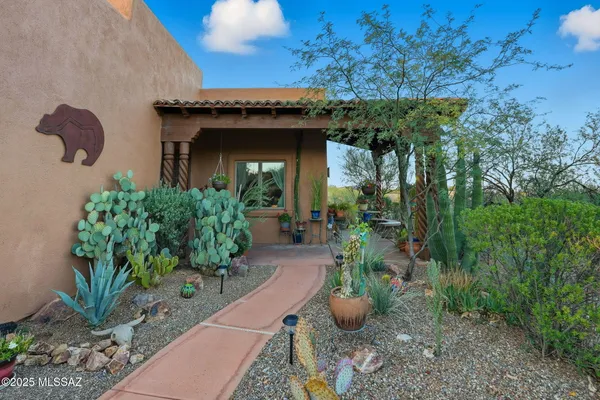 Property Slideshow image 3 of 48 | 762 w placita quieta, Green Valley, AZ, 85622