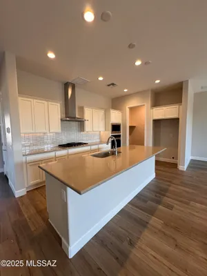 Property Slideshow image 2 of 14 | 30679 s willet way, Oracle, AZ, 85623