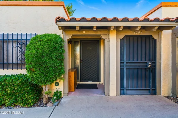 Property Slideshow image 2 of 29 | 1011 s calle de las casitas, Green Valley, AZ, 85614