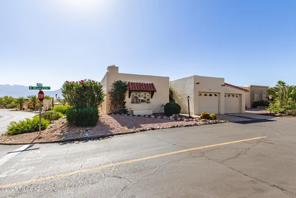 Property Slideshow image 2 of 30 | 801 w bella vista dr, Green Valley, AZ, 85614