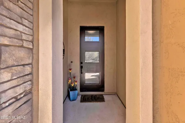 Property Slideshow image 3 of 44 | 30655 s sand hurst ln, Oracle, AZ, 85623