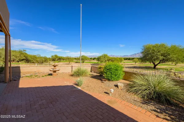 Property Slideshow image 2 of 32 | 764 w puma peak rd, Green Valley, AZ, 85614