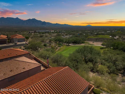 Property Slideshow image 3 of 49 | 1313 w mariquita st, Green Valley, AZ, 85622