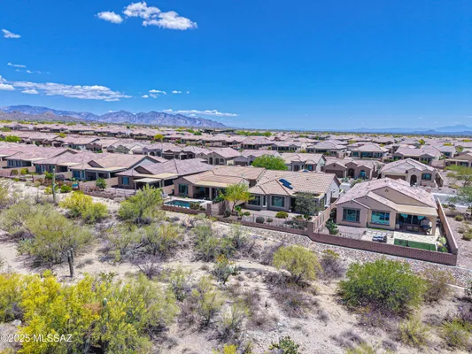 Property Slideshow image 3 of 39 | 7026 w deer creek trl, Marana, AZ, 85658