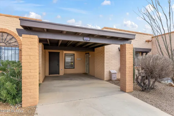 Property Slideshow image 2 of 30 | 3073 s calle pueblo, Green Valley, AZ, 85622