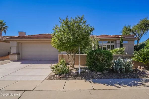 Property Slideshow image 3 of 44 | 2196 e sahuarita wash way, Oro Valley, AZ, 85755