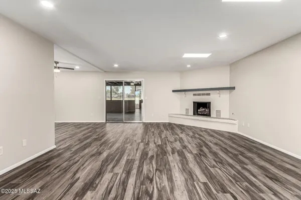 Property Slideshow image 2 of 35 | 230 e paseo de golf, Green Valley, AZ, 85614