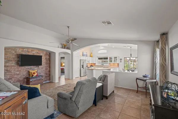Property Slideshow image 3 of 41 | 1518 n via mazatlan, Green Valley, AZ, 85614