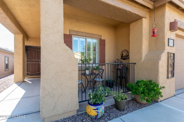 Property Slideshow image 3 of 45 | 965 w calle valenciana, Sahuarita, AZ, 85629