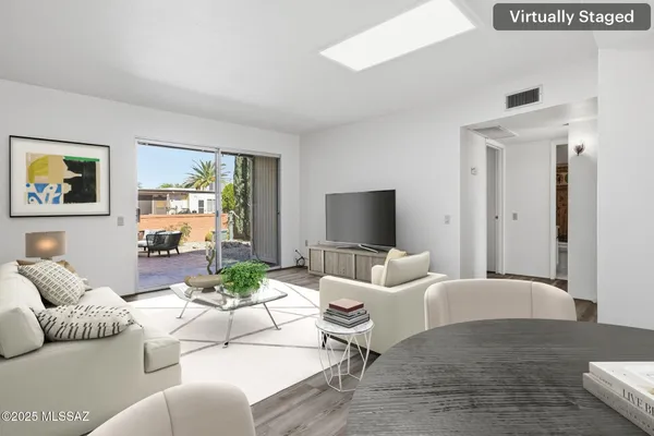 Property Slideshow image 2 of 16 | 1373 s desert meadows cir, Green Valley, AZ, 85614