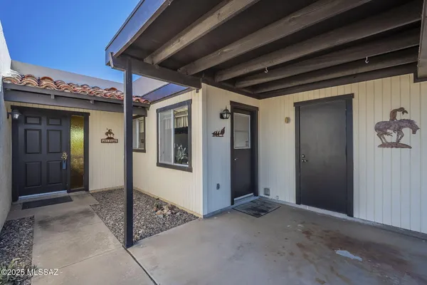 Property Slideshow image 3 of 35 | 1319 s desert meadows cir, Green Valley, AZ, 85614