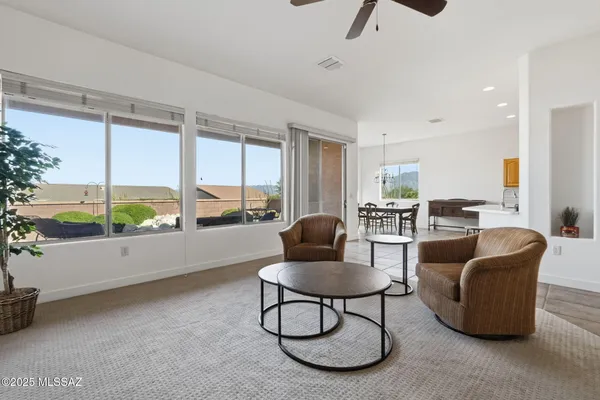 Property Slideshow image 3 of 49 | 2316 w calle balaustre, Green Valley, AZ, 85622