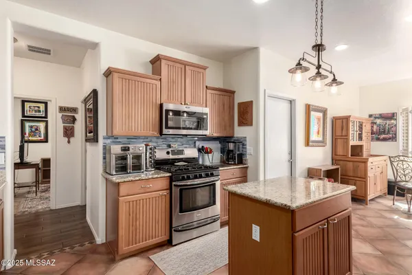 Property Slideshow image 2 of 41 | 1388 w camino buenos aires, Sahuarita, AZ, 85629