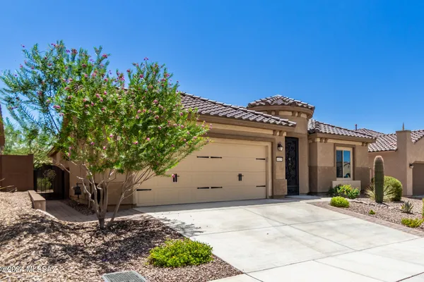 Property Slideshow image 2 of 35 | 6925 w tanner trl, Marana, AZ, 85658