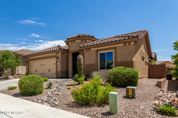 Property Slideshow image 3 of 35 | 6925 w tanner trl, Marana, AZ, 85658