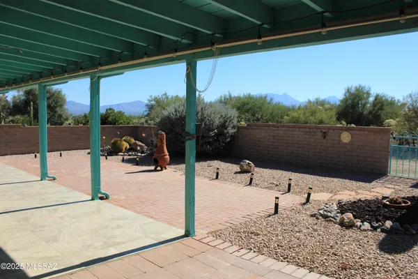 Property Slideshow image 2 of 47 | 749 w rio moctezuma, Green Valley, AZ, 85614