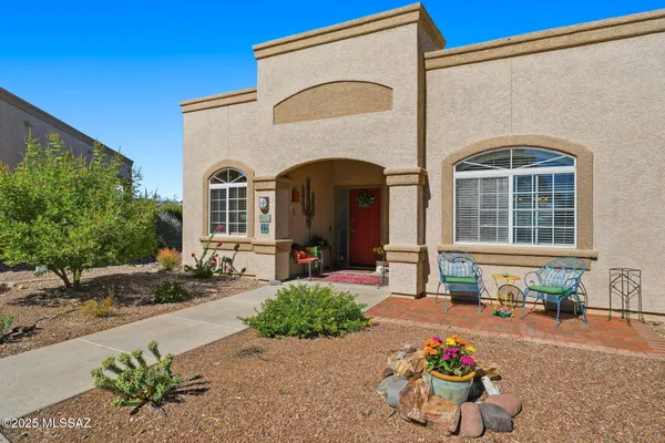 Property Slideshow image 2 of 30 | 1888 w demetrie loop, Green Valley, AZ, 85622