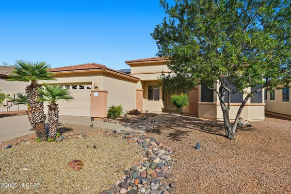 Property Slideshow image 3 of 47 | 88 n cedar crest dr, Green Valley, AZ, 85614