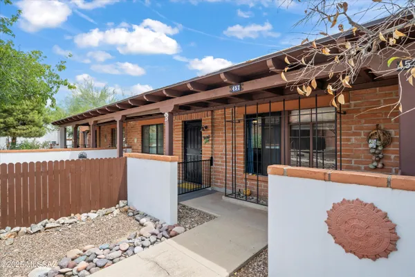 Property Slideshow image 2 of 28 | 457 s paseo quinta b, Green Valley, AZ, 85614