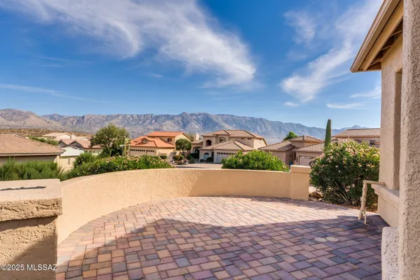Property Slideshow image 3 of 50 | 62159 e iron crest dr, Tucson, AZ, 85739