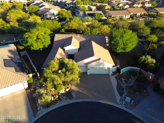 Property Slideshow image 2 of 35 | 39913 s clubhouse dr, Saddlebrooke, AZ, 85739