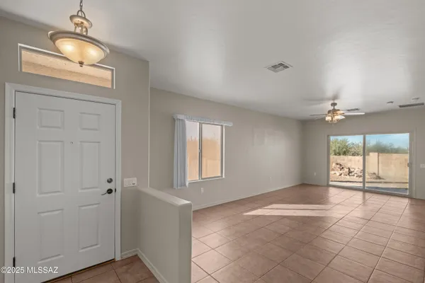 Property Slideshow image 3 of 48 | 596 w calle media luz, Sahuarita, AZ, 85629
