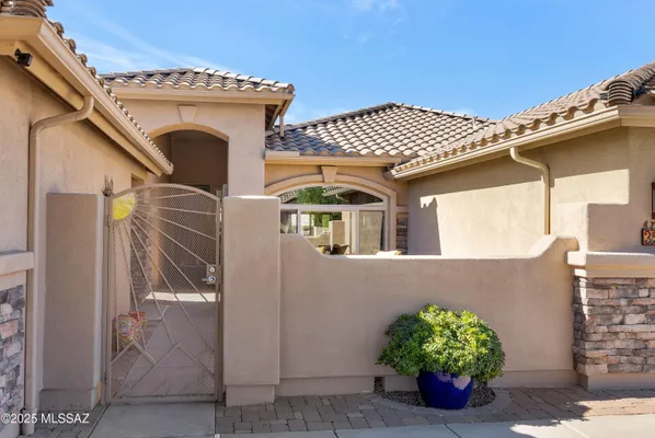 Property Slideshow image 3 of 50 | 39936 s sand crest dr, Saddlebrooke, AZ, 85739