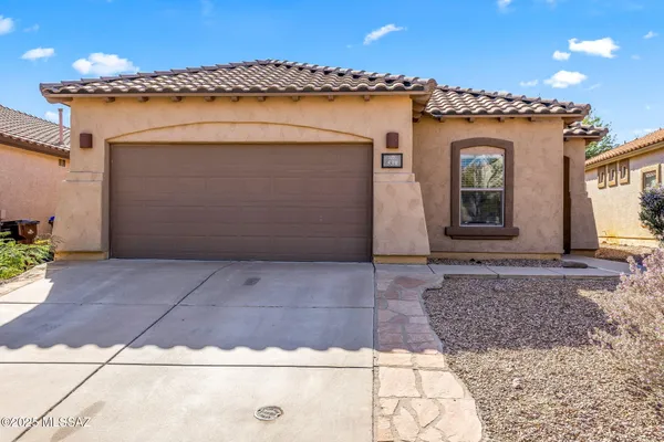 Property Slideshow image 2 of 35 | 539 w calle sombra linda, Sahuarita, AZ, 85629
