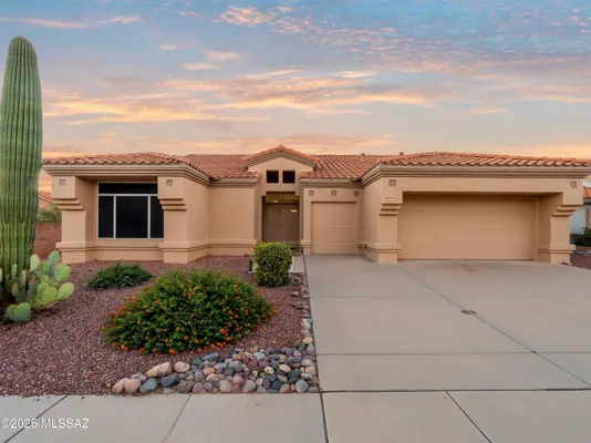 Property Slideshow image 2 of 45 | 14175 n alyssum way, Oro Valley, AZ, 85755