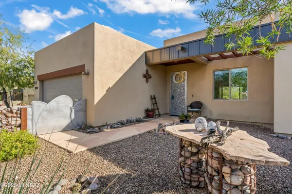 Property Slideshow image 2 of 51 | 7937 s galileo ln, Tucson, AZ, 85747
